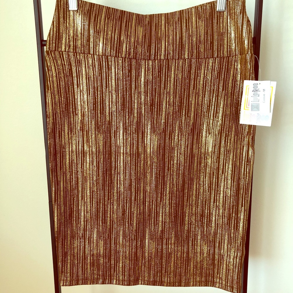 ✨ NWT Lularoe LLR elegant collection medium Cassie